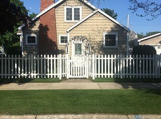 601 S 15th St, Escanaba, MI 49829