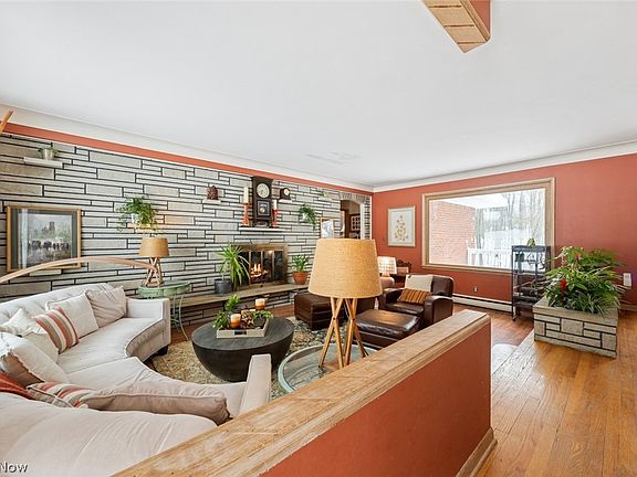 3rd image of 4950 Harris Rd