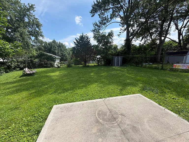 3351 Ainsworth Dr — Photo 15