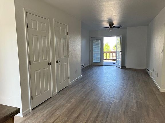 2nd image of 1111 Cottonwood Dr #1111