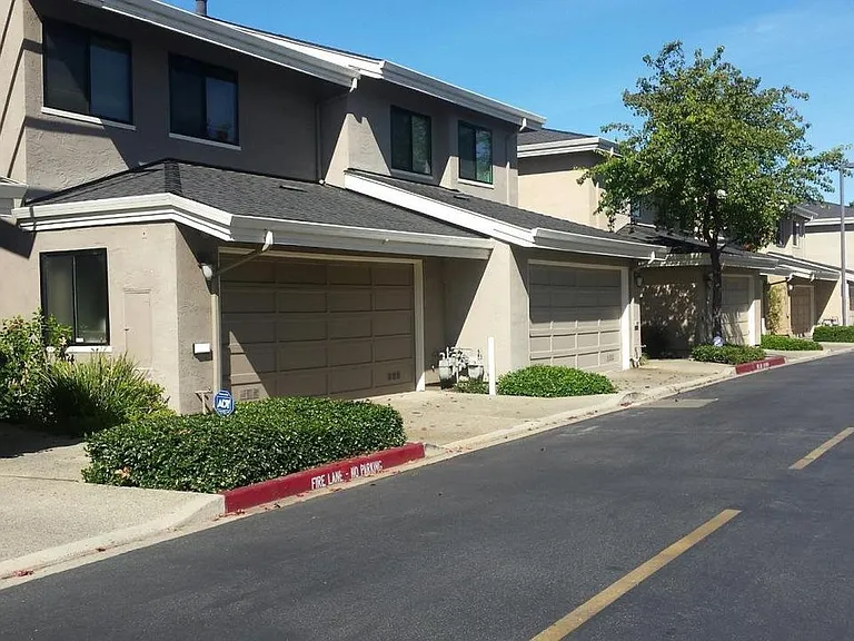 148 Albacore Ln — Photo 1