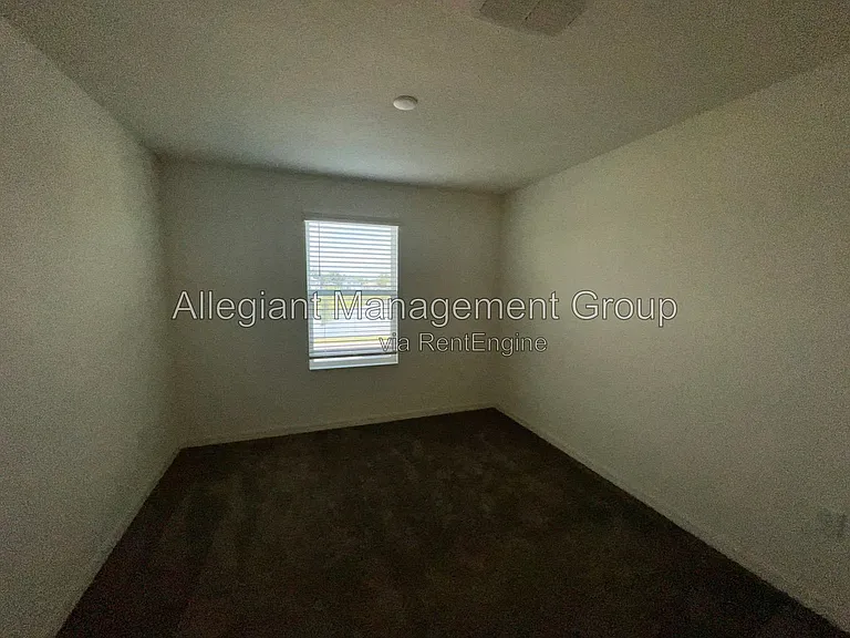 3805 Hampton Chase Ln — Photo 13