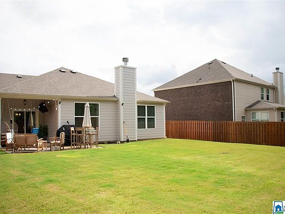 4th image of 379 Rock Dr