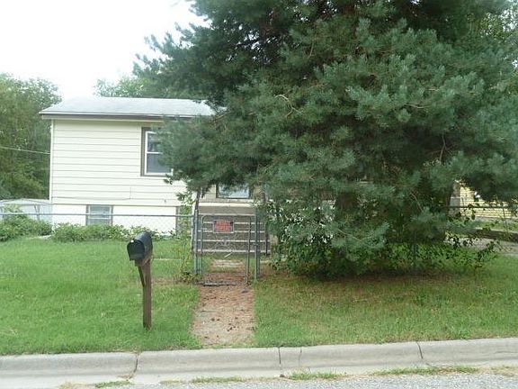 2nd image of 1209 W 19th St