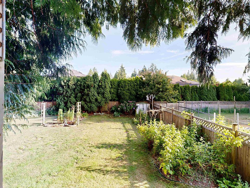 2nd image of 11546 71a Ave