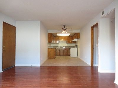 1st image of 3102 Bagley Ave APT 5