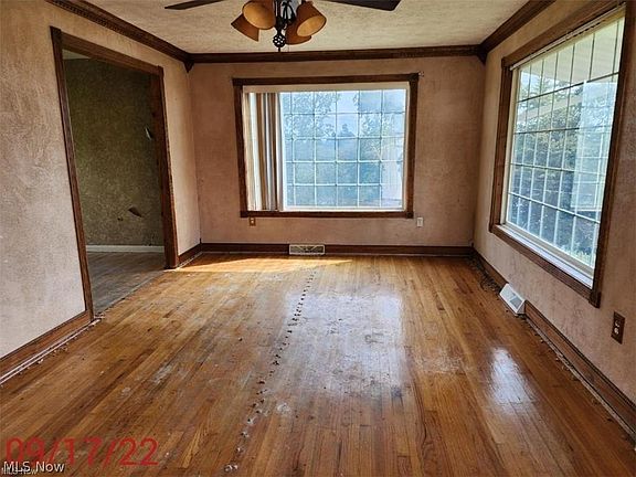 2nd image of 54883 Lawvers Dr