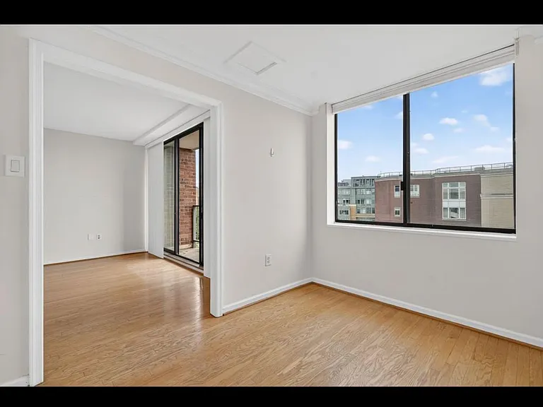 2555 Pennsylvania Ave NW #1019 — Photo 9