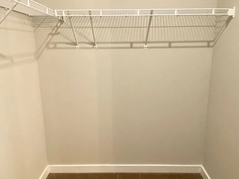 489 Andrew Dr — Photo 16