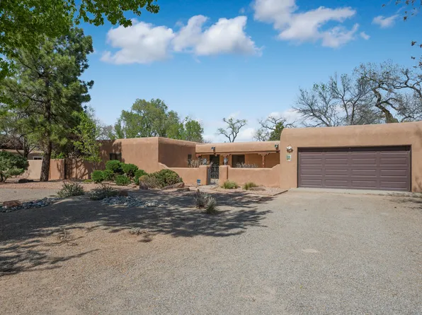 4060 Dietz Farm Cir NW, Los Ranchos De Albuquerque, NM 87107