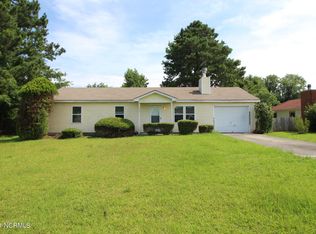 405 Forest Hill Dr, Havelock, NC 28532