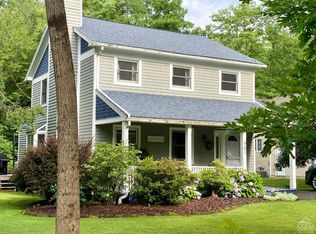 901 Sleepy Hollow Rd, Athens, NY 12015