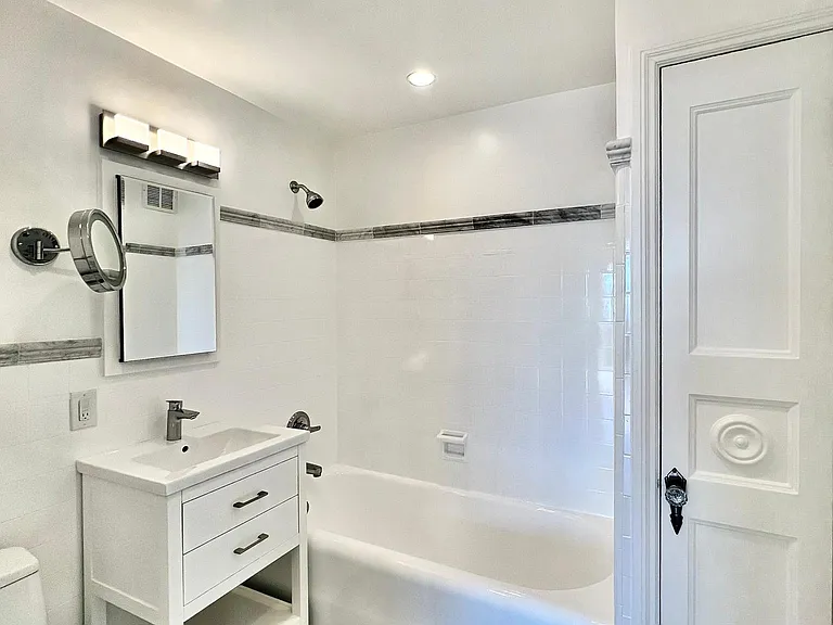 2360 Pacific Ave #501 — Photo 13