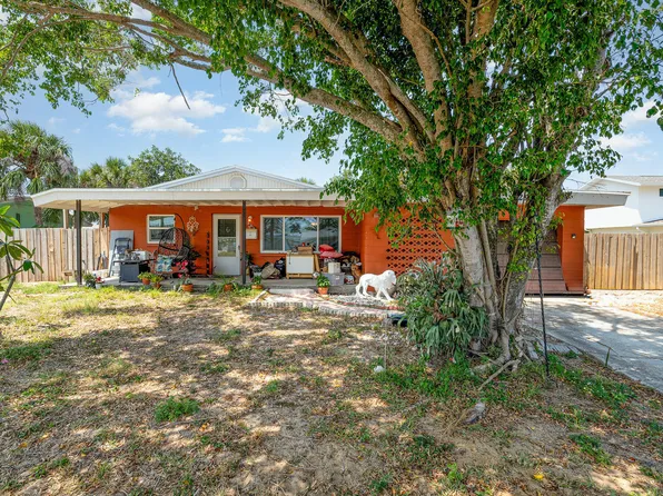 296 Park Ave, Satellite Beach, FL 32937