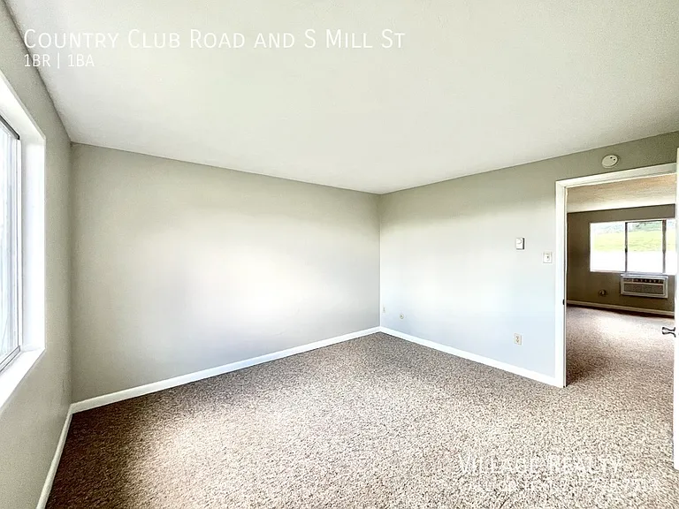 Country Club Rd — Photo 20