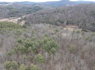 Vista Rdg, Woodlawn, VA 24381