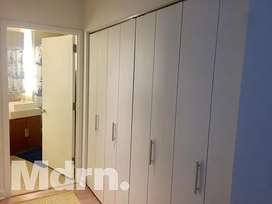 Rented by Mdrn Residential | media 37
