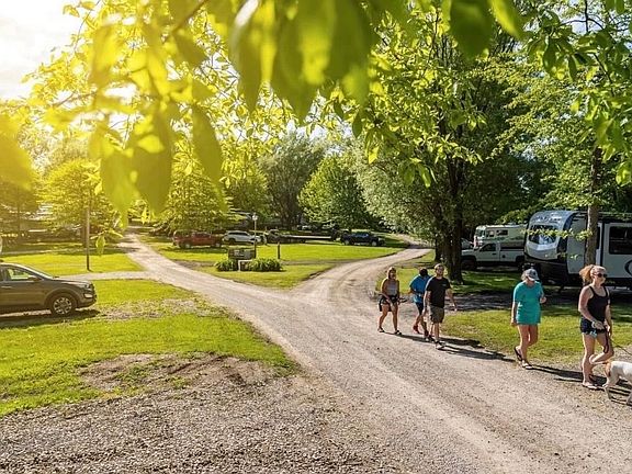 2nd image of 6231 Weaver Rd