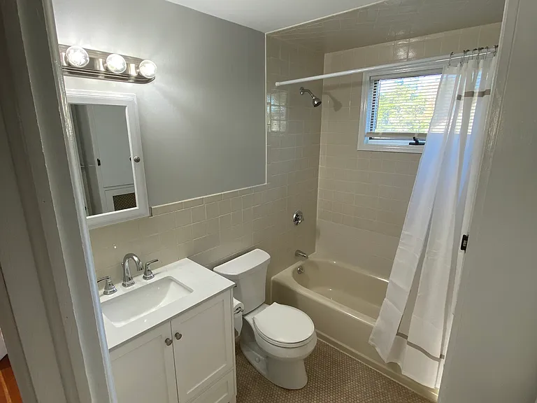 23 Burr St #2 — Photo 11