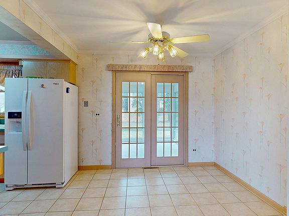 3rd image of 4N163 5th Ave