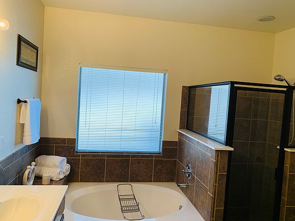 5th image of 4905 Stampede Dr