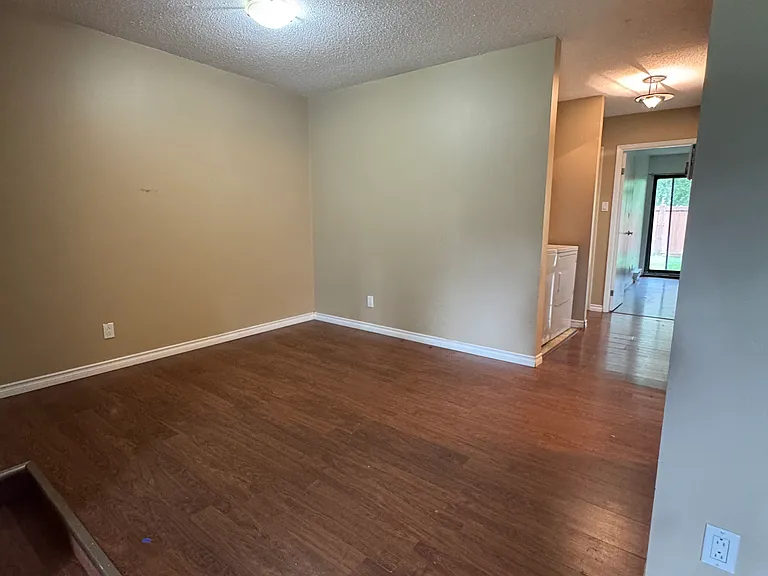 100 Scotswood Dr #19 — Photo 6