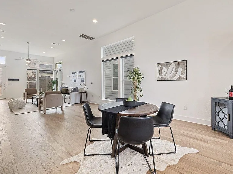 6124 Florencia Ln — Photo 11