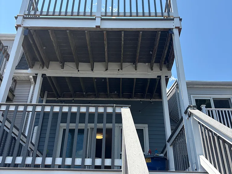 G St — Photo 11
