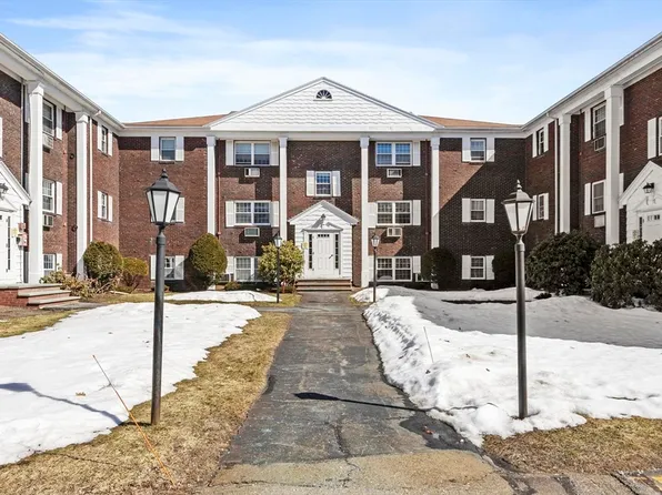 130 Parker St APT J2, Acton, MA 01720