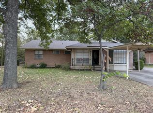 924 Monterey Dr, Denton, TX 76209