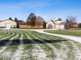 9903 Kemman Rd, Hebron, IL 60034