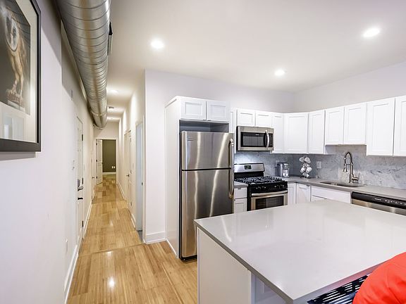 3rd image of 33 S 11th St Unit 1
