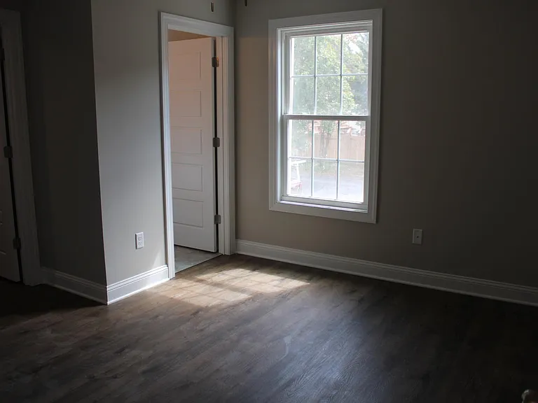 420 Market Ave #420 — Photo 6