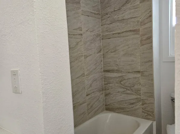 655 E Carico St #8-B, Globe, AZ 85501