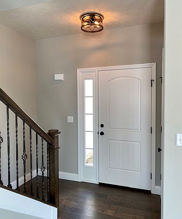 5th image of 219 N Red Bud Dr