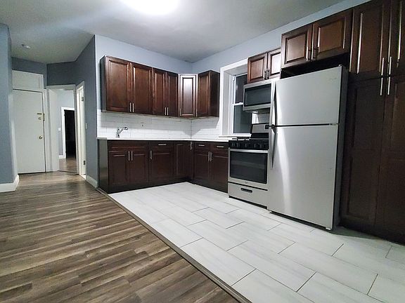 2nd image of 32 Corbin Ave #6E