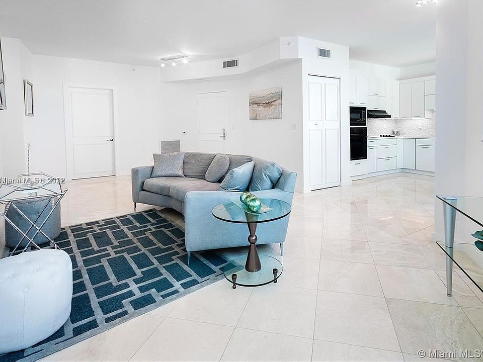 1st image of 300 S Pointe Dr APT 909