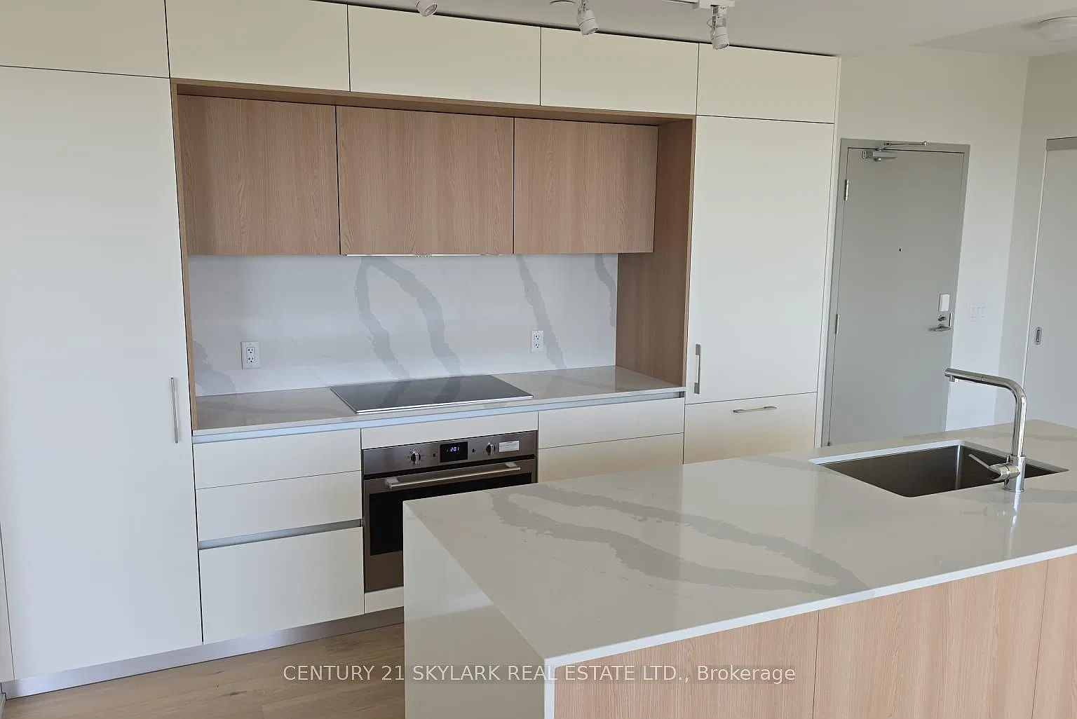 3 bed, $6,000 — Photo 4