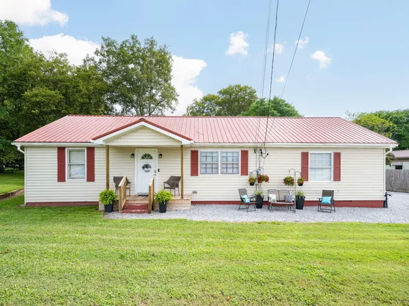 155 Pottery Ln, Soddy Daisy, TN 37379