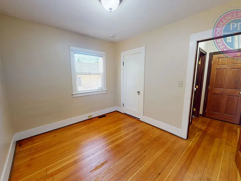 5329 N Willamette Blvd — Photo 16