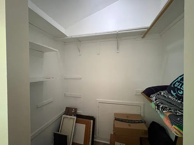 94 Nottingham Ln — Photo 11