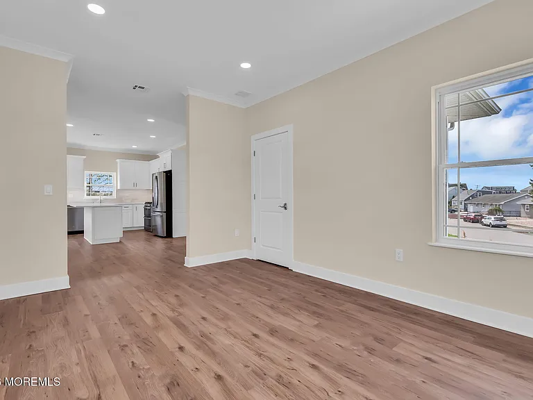 58 Cove Rd — Photo 15