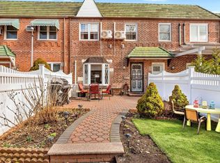 6011 77th Pl, Middle Village, NY 11379