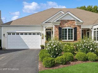 4220 Weatherstone Rd, Crystal Lake, IL 60014
