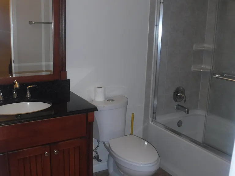 Master Bathroom - Upper Level