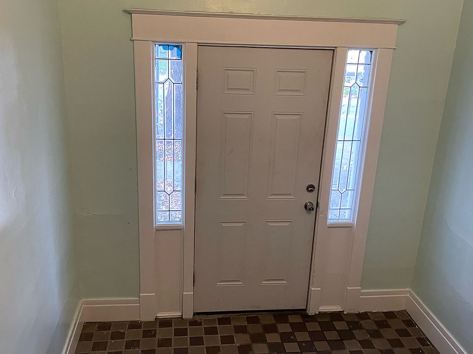 1st image of 395 Doat St #1