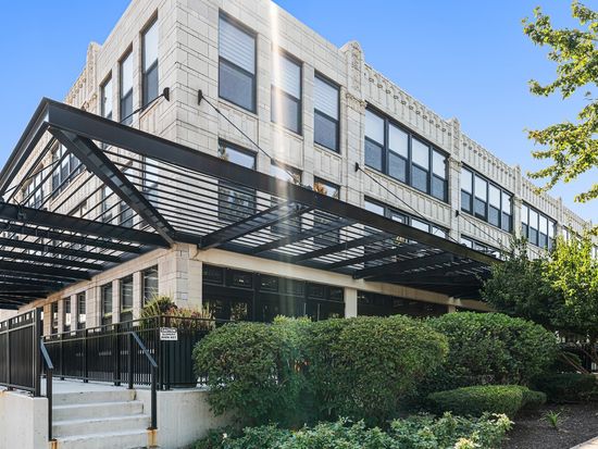 1001 W 15th St Unit 342, Chicago, IL 60608