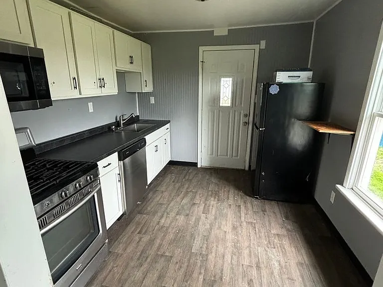 314 Melville St — Photo 5