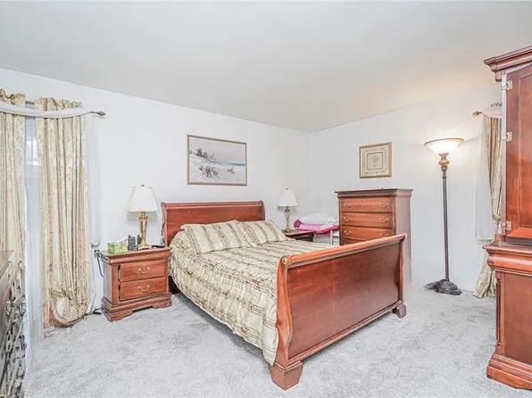 38 Bleeker Place image 12 of 35