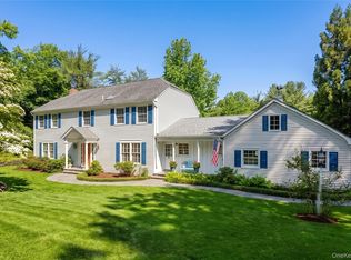 54 Snake Hill Rd, Cold Spring Harbor, NY 11724